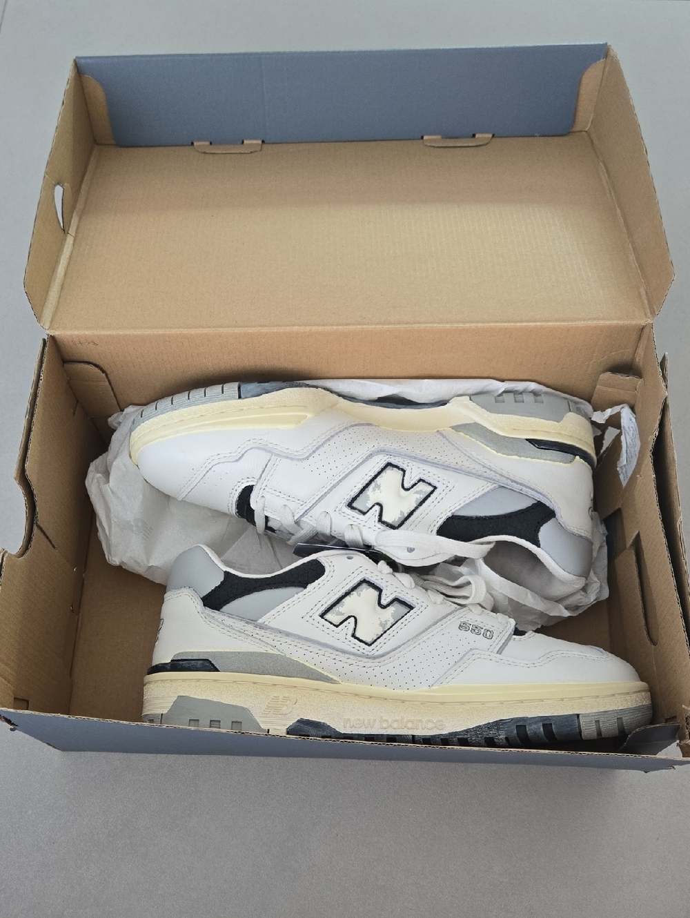 NWT! New Balance 550 Sneakers "Vintage Pack Concrete" Colorway Size 8 (Men) - Picture 2 of 10